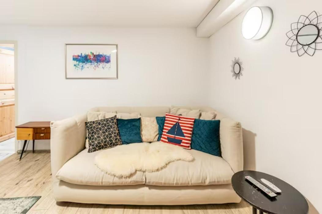 Gemütliche 3-ZKB WC SouterrainWohnung in Bestlage Hamburgo Exterior foto